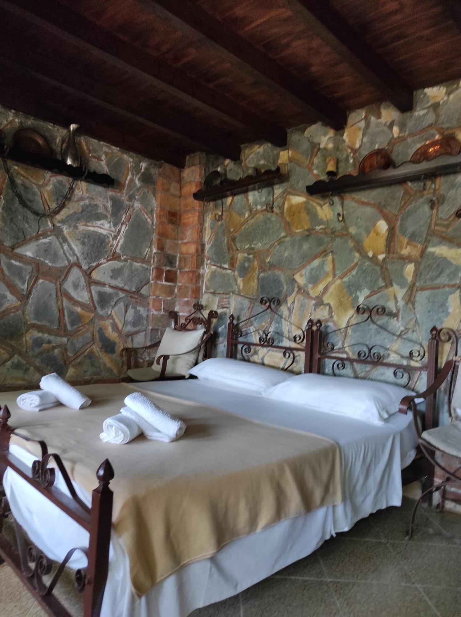 Hotel Nasho Vruho Berat Habitación foto